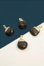 Pingente de Pedra Rolada Obsidiana com Detalhe em Ouro - 01 Unidade