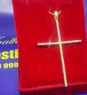 Pingente Diamantes Ouro 18 Kilates Diamantes 0.5 mm Tamanho 48 mm Peso 2.90 Gramas Pingente Diamantes Ouro 18 Kilates Diamantes 0.5 mm Tamanho 48 mm Peso 2.90 Gramas