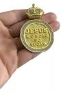 Pingente Jesus É O Dono Banhado A Ouro 18k Personalizado