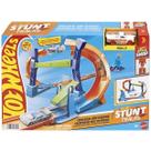 Pista Hot Wheels Campeão de Salto Corkscrew com 1 Carrinho