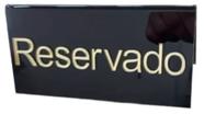 Placa Alto Relevo Reservado Casamento Bar Restaurante Festas Preto Com Dourado 1pç