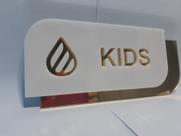 Placa de Acrílico Ouro e Branco Duplo Personalizada Placa de Acrílico Ouro e Branco Duplo Personalizada