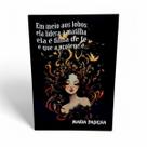 Placa Decorativa Maria Padilha Mdf com Fita DuplaFace 27 cm Placa Decorativa Maria Padilha Mdf com Fita DuplaFace 27 cm