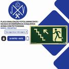 Placa Sinalização Fotoluminescente - Escada de Emergência à Esquerda Acima com Pictograma Placa Sinalização Fotoluminescente - Escada de Emergência à Esquerda Acima com Pictograma
