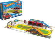 Playset Pista Pit Stop Hot Wheels Xalingo 19 peças Playset Pista Pit Stop Hot Wheels Xalingo 19 peças