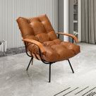 Poltrona de Ferro e Madeira, Estofada com Braço Costela Living Outdoor Espresso Móveis Preto/Couro Marrom Poltrona de Ferro e Madeira, Estofada com Braço Costela Living Outdoor Espresso Móveis Preto/Couro Marrom
