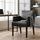 Poltrona Decorativa Vitória Couro Preto Pés Madeira Mz Decor Poltrona Decorativa Vitória Couro Preto Pés Madeira Mz Decor
