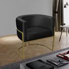 Poltrona para Sala Decorativa Luna Base Ferro Dourado Veludo Preto Visan Estofados