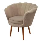 Poltrona Sala Decorativa Pétala Veludo Bege Pés Palito Castanho
