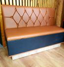 Poltrona sofá Booth 1.10m com Recuo base