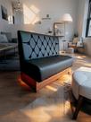 Poltrona sofá booth luxo preto base amadeirado