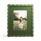Porta-retratos THKRLOF 8x10 com tapete para 5x7, madeira verde com vidro
