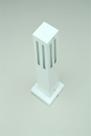 Poste Balizador de Jardim Vidro Friso 50cm em Alumínio Branco Poste Balizador de Jardim Vidro Friso 50cm em Alumínio Branco