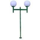 Poste de Jardim com Globo de Polietileno Leitoso Duplo P20/2 em Aço Verde