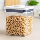 Pote Hermético Organizador Oxo Pop 2.6L com Vedação Total por Botão