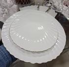 Prato de sobremesa de 20 cm em porcelana com. Filete dourado