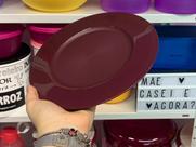 Prato Ilumina Design Vermelho Tupperware 24,7 cm Prato Ilumina Design Vermelho Tupperware 24,7 cm