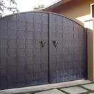 Projeto esqueleto do esqueleto do canto da campainha para pendurar porta de ferro