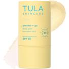 Protetor solar em bastão TULA Skin Care Protect + Go Dewy Glow SPF 50