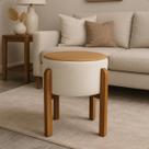 Puff Banqueta Redondo Zoe material sintético Caramelo e Linho Gelo Decorativo Base de Madeira