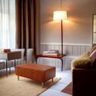 Puff Bela Manu Decor Madri 90 Pés Palito material sintético Whisky