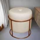 Puff De Ferro Decorativo Redondo Para Sala Argola Rubi Bege