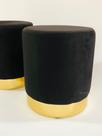 Puff decorativo para sala de estar quarto escritório com detalhes no rodapé - Preto Suede