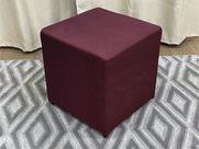 Puff Decorativo Vinho 600 Alpoim Puff Decorativo Vinho 600 Alpoim