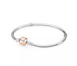 Pulseira de Berloques em Banho Prata com Fecho Rose