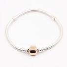Pulseira de Berloques em Banho Prata com Fecho Rose