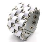 Pulseira de couro PU branco com corrente de prata e detalhes de metal