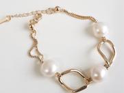 Pulseira de Elos com Pérolas Barrocas Folheado a Ouro 18k