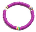 Pulseira de miçangas roxa com listras de arco-íris em cerâmica macia