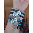 Pulseira de pedras naturais com medalha Ho'Oponopono 8mm