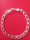 Pulseira em elos (21cm), com super banho de prata 925(peça única). Pulseira em elos (21cm), com super banho de prata 925(peça única).