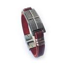 Pulseira Masculina Believe Feita Em Couro Marrom Com Placa Texturizada Na Cor Grafite Pulseira Masculina Believe Feita Em Couro Marrom Com Placa Texturizada Na Cor Grafite