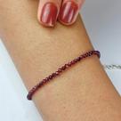 Pulseira Minimalista Facetada de Pedra Granada com Fecho em Prata 925 - Paixão e Desejo