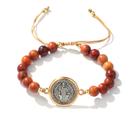 Pulseira Saint Benedict ajustável com contas de madeira de 8 mm