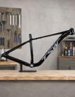 Quadro Aro 29 TSW Yukon Boost Tapered Cabeamento Interno UDH Cor:PretoTamanho:17