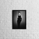Quadro Audrey Hepburn Bonequinha de Luxo 33x24cm - com vidro Quadro Audrey Hepburn Bonequinha de Luxo 33x24cm - com vidro