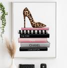 Quadro Canvas Closet Feminino Fashion Grifes Mold.Branca Tam:40x30cm Quadro Canvas Closet Feminino Fashion Grifes Mold.Branca Tam:40x30cm
