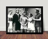 Quadro Chapolin Na Vila Turma Do Chaves Foto Rara Moldurada Quadro Chapolin Na Vila Turma Do Chaves Foto Rara Moldurada