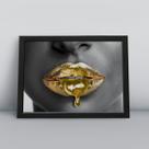 Quadro com moldura boca dourada