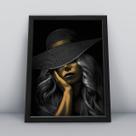 Quadro com molduraface mulher dourada