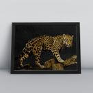 Quadro com molduraonça pintada Quadro com molduraonça pintada
