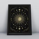Quadro com moldurasol e lua dourados