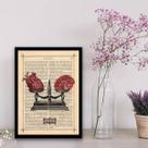 Quadro Coração E Cerebro Na Balança 33x24cm - com vidro Quadro Coração E Cerebro Na Balança 33x24cm - com vidro