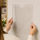 Quadro de Avisos Rígido A4 Transparente com Fita Dupla Face para Fixação - DELLO
