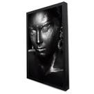 Quadro Decorativo A Face da Mulher em Preto e Branco em Moldura Caixa