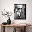 Quadro Decorativo Casal Beijo Retro - 70x50cm